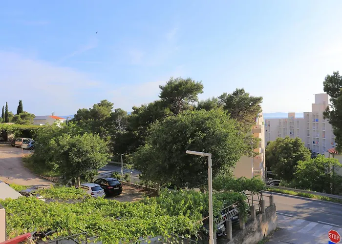 With Parking Space Tucepi, Makarska - 2676 Апартаменты