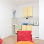 With Parking Space Tucepi, Makarska - 2676 Apartment *