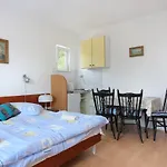 With Parking Space Tucepi, Makarska - 2676 Apartment *